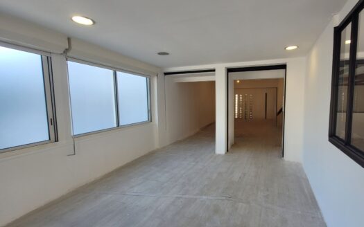 Local Commercial de 140 m²