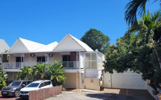 Local Professionnel de 140 m²