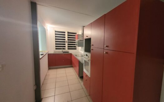 Local Professionnel de 140 m²